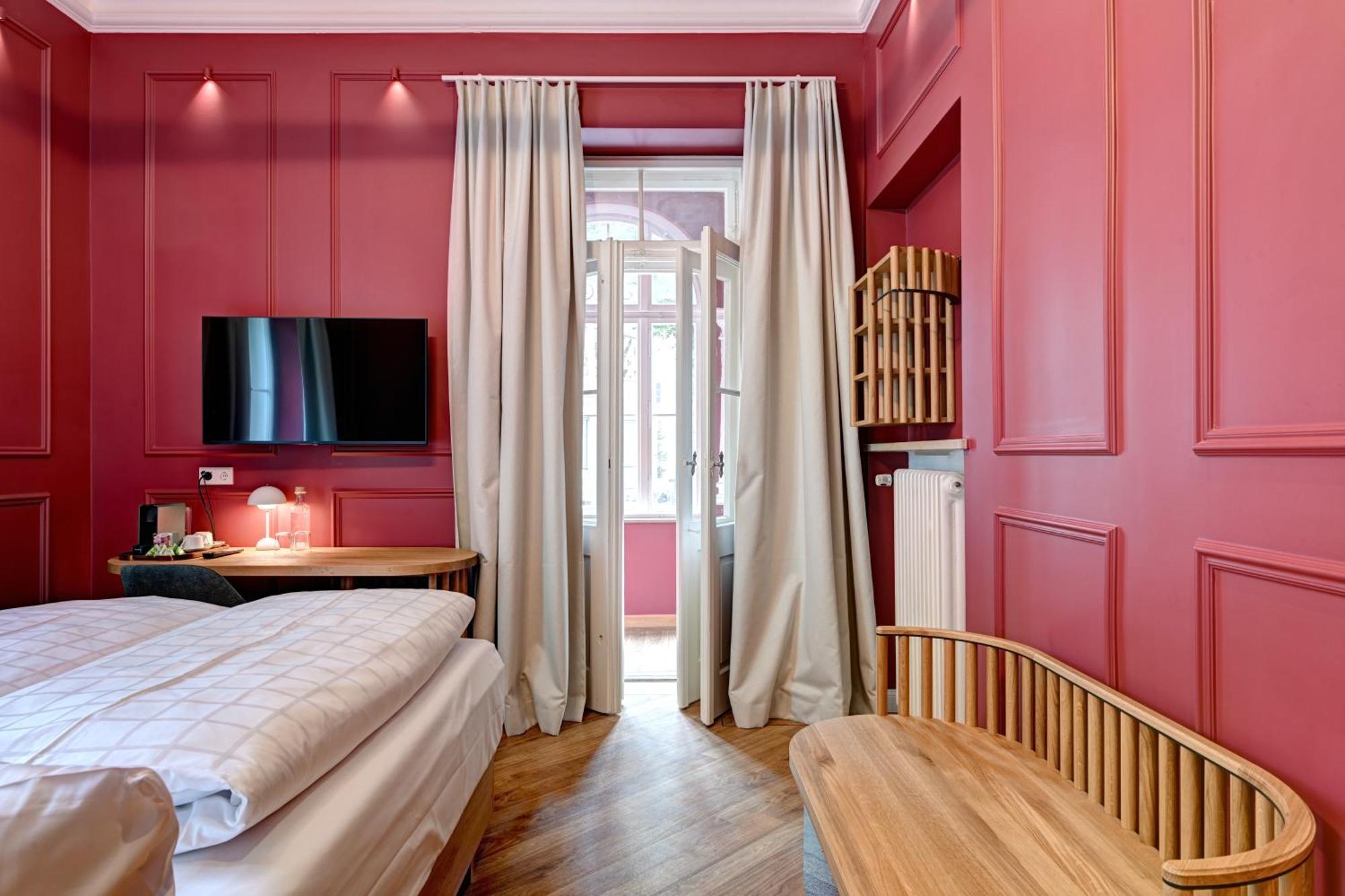 Double Room,1623692060:JPEG